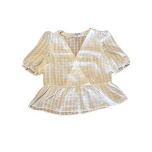 5/$25 🎀 white business casual top